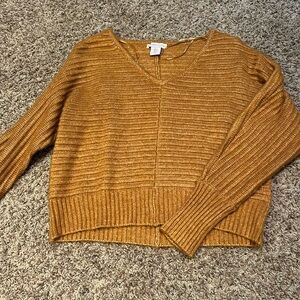 Small, women’s sweater